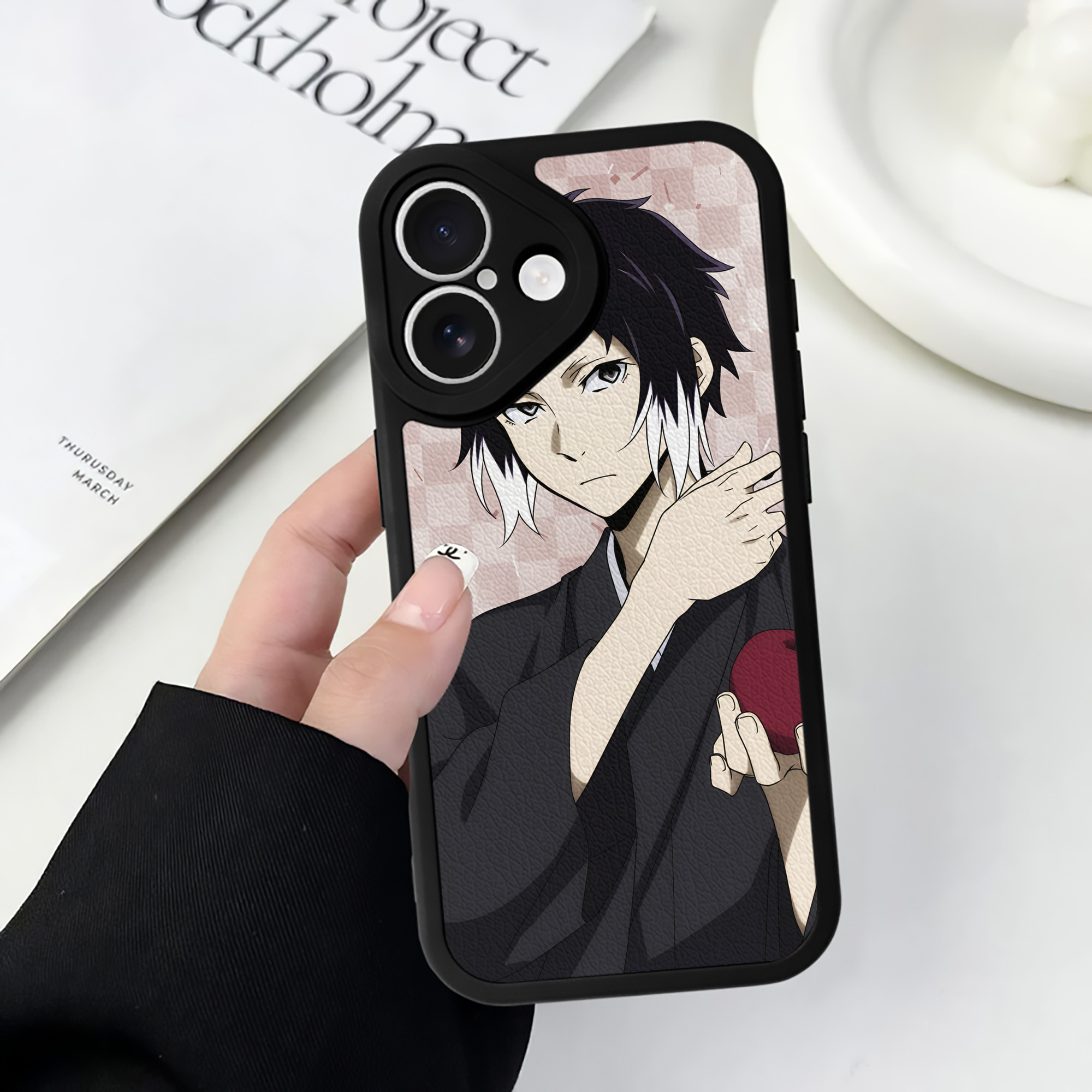 （画像用） 文豪ストレイドッグス Bungo Stray Dogs 【iPhone 16シリーズ対応】シリコンスマホケース（レザー調） 材質：シリコン